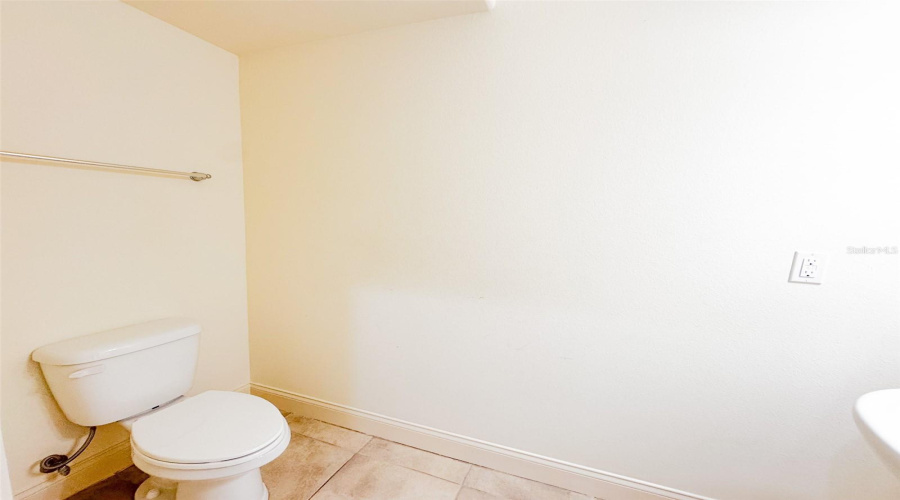 DAVENPORT, Florida 33897, 4 Bedrooms Bedrooms, ,3 BathroomsBathrooms,Residential,For Sale,BELLA VISTA,MFRO6313342
