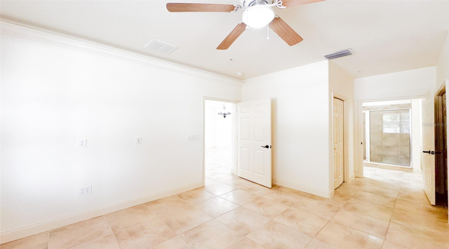 DAVENPORT, Florida 33897, 4 Bedrooms Bedrooms, ,3 BathroomsBathrooms,Residential,For Sale,BELLA VISTA,MFRO6313342