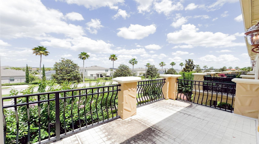DAVENPORT, Florida 33897, 4 Bedrooms Bedrooms, ,3 BathroomsBathrooms,Residential,For Sale,BELLA VISTA,MFRO6313342