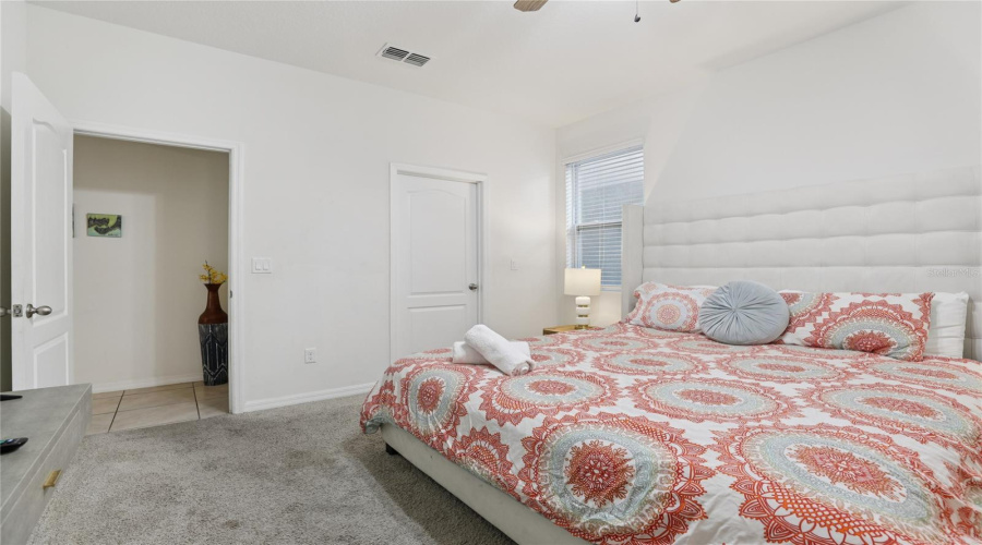 DAVENPORT, Florida 33837, 7 Bedrooms Bedrooms, ,5 BathroomsBathrooms,Residential,For Sale,OAKWOOD,0,MFRO6314543