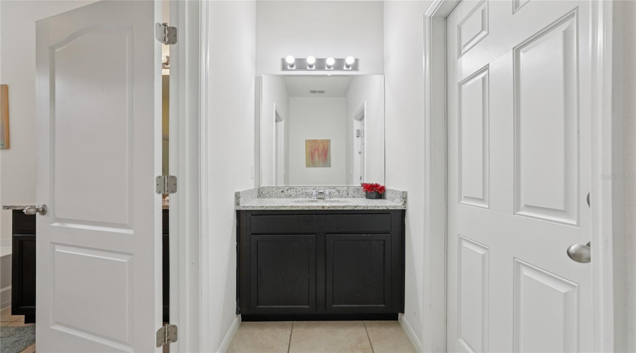 DAVENPORT, Florida 33837, 7 Bedrooms Bedrooms, ,5 BathroomsBathrooms,Residential,For Sale,OAKWOOD,0,MFRO6314543