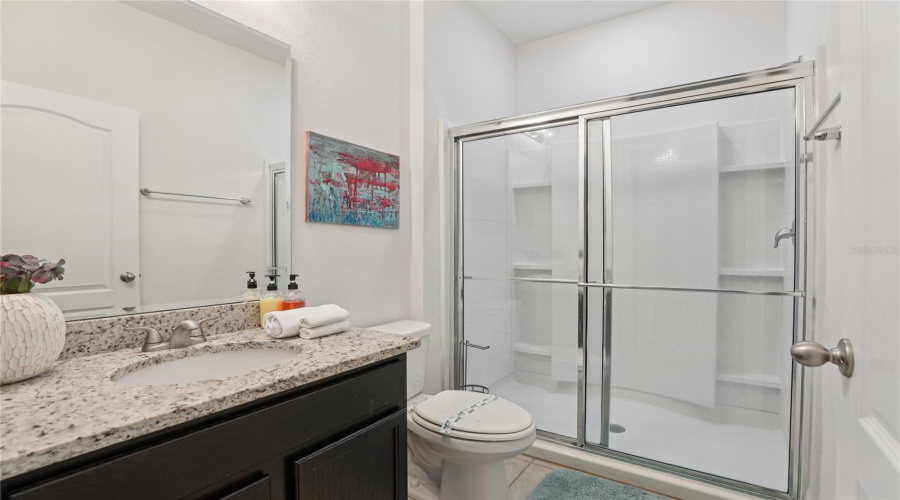 DAVENPORT, Florida 33837, 7 Bedrooms Bedrooms, ,5 BathroomsBathrooms,Residential,For Sale,OAKWOOD,0,MFRO6314543