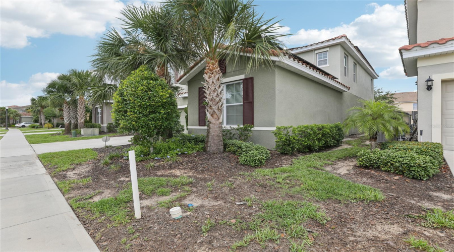 DAVENPORT, Florida 33837, 7 Bedrooms Bedrooms, ,5 BathroomsBathrooms,Residential,For Sale,OAKWOOD,0,MFRO6314543