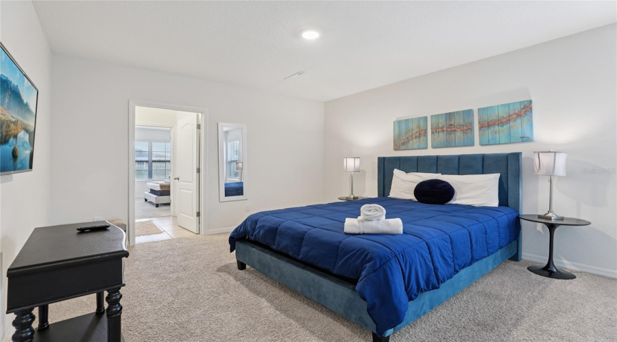 DAVENPORT, Florida 33837, 7 Bedrooms Bedrooms, ,5 BathroomsBathrooms,Residential,For Sale,OAKWOOD,0,MFRO6314543