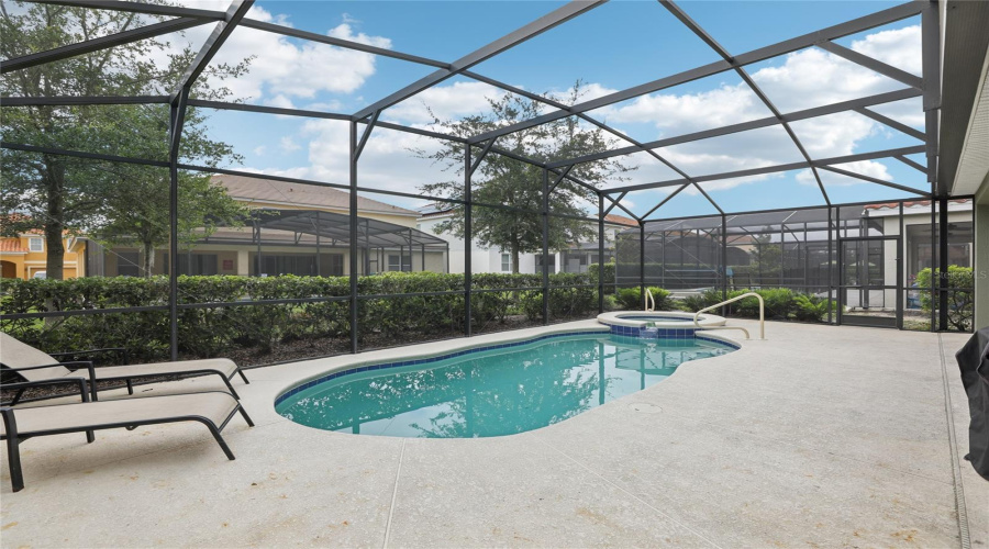 DAVENPORT, Florida 33837, 7 Bedrooms Bedrooms, ,5 BathroomsBathrooms,Residential,For Sale,OAKWOOD,0,MFRO6314543