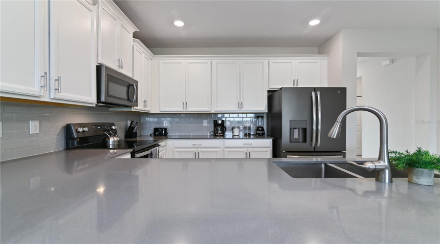 Davenport, Florida 33896, 3 Bedrooms Bedrooms, ,2 Bathroomsbathrooms,Residential,For Sale,Ocean Course,Mfrs5128528