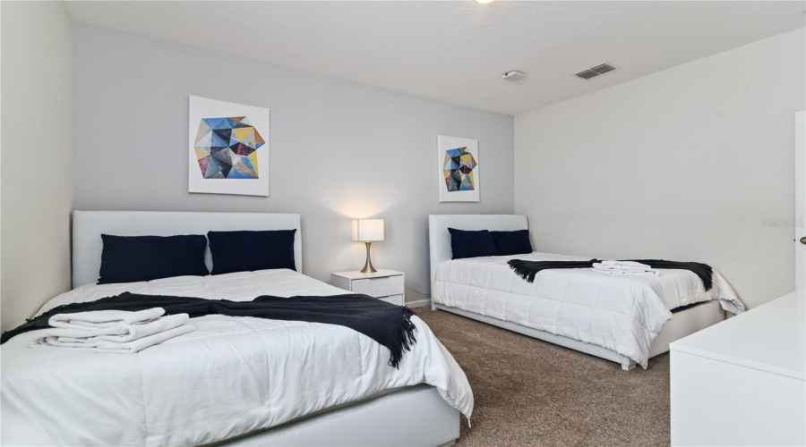 Davenport, Florida 33896, 3 Bedrooms Bedrooms, ,2 Bathroomsbathrooms,Residential,For Sale,Ocean Course,Mfrs5128528
