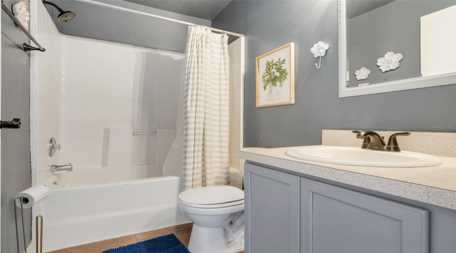 DAVENPORT, Florida 33897, 3 Bedrooms Bedrooms, ,2 BathroomsBathrooms,Residential,For Sale,LOCKBREEZE,0,MFRO6316406