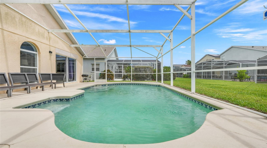 DAVENPORT, Florida 33897, 3 Bedrooms Bedrooms, ,2 BathroomsBathrooms,Residential,For Sale,LOCKBREEZE,0,MFRO6316406