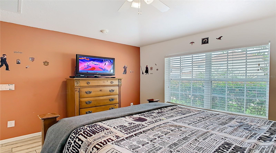 Davenport, Florida 33837, 5 Bedrooms Bedrooms, ,4 Bathroomsbathrooms,Residential,For Sale,Viola Dr,Mfro6315234