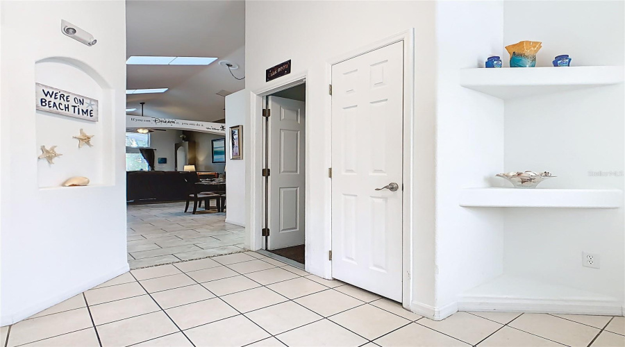 Davenport, Florida 33837, 5 Bedrooms Bedrooms, ,4 Bathroomsbathrooms,Residential,For Sale,Viola Dr,Mfro6315234