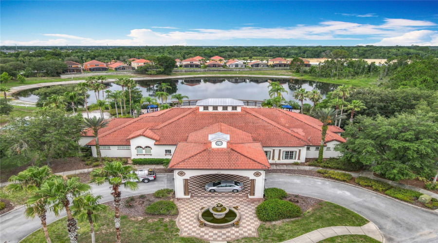 Davenport, Florida 33837, 5 Bedrooms Bedrooms, ,4 Bathroomsbathrooms,Residential,For Sale,Viola Dr,Mfro6315234
