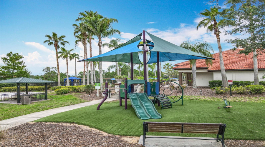 Davenport, Florida 33837, 5 Bedrooms Bedrooms, ,4 Bathroomsbathrooms,Residential,For Sale,Viola Dr,Mfro6315234