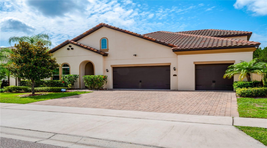 ORLANDO, Florida 32836, 5 Bedrooms Bedrooms, ,5 BathroomsBathrooms,Residential,For Sale,CHILTON,MFRO6314632