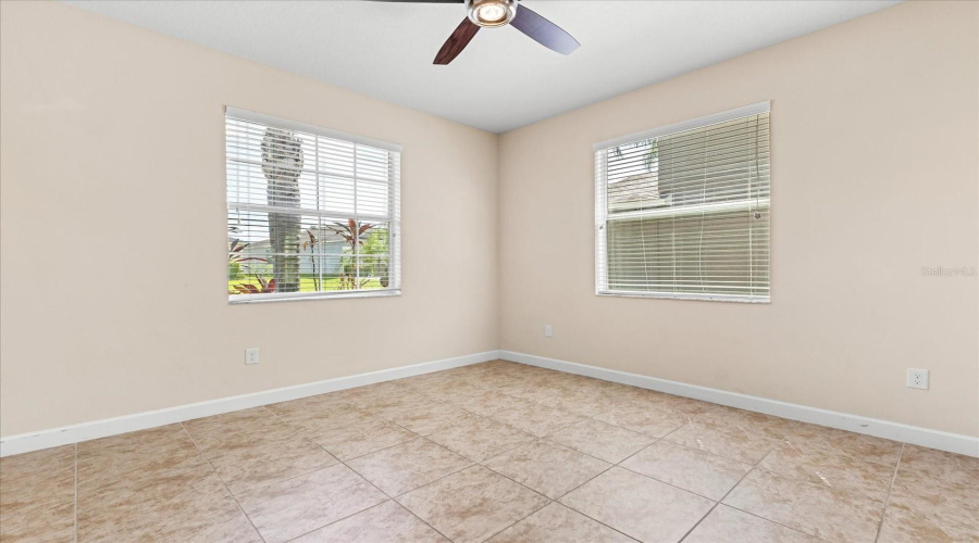 DAVENPORT, Florida 33837, 5 Bedrooms Bedrooms, ,3 BathroomsBathrooms,Residential,For Sale,CORTLAND,MFRO6316240
