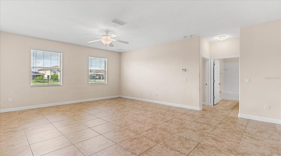 DAVENPORT, Florida 33837, 5 Bedrooms Bedrooms, ,3 BathroomsBathrooms,Residential,For Sale,CORTLAND,MFRO6316240