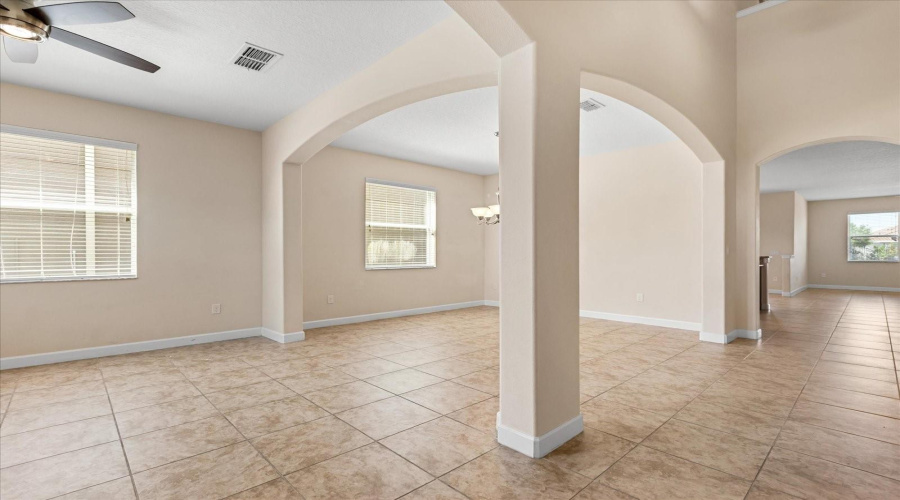 DAVENPORT, Florida 33837, 5 Bedrooms Bedrooms, ,3 BathroomsBathrooms,Residential,For Sale,CORTLAND,MFRO6316240