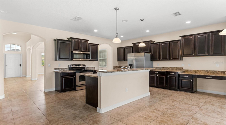 DAVENPORT, Florida 33837, 5 Bedrooms Bedrooms, ,3 BathroomsBathrooms,Residential,For Sale,CORTLAND,MFRO6316240