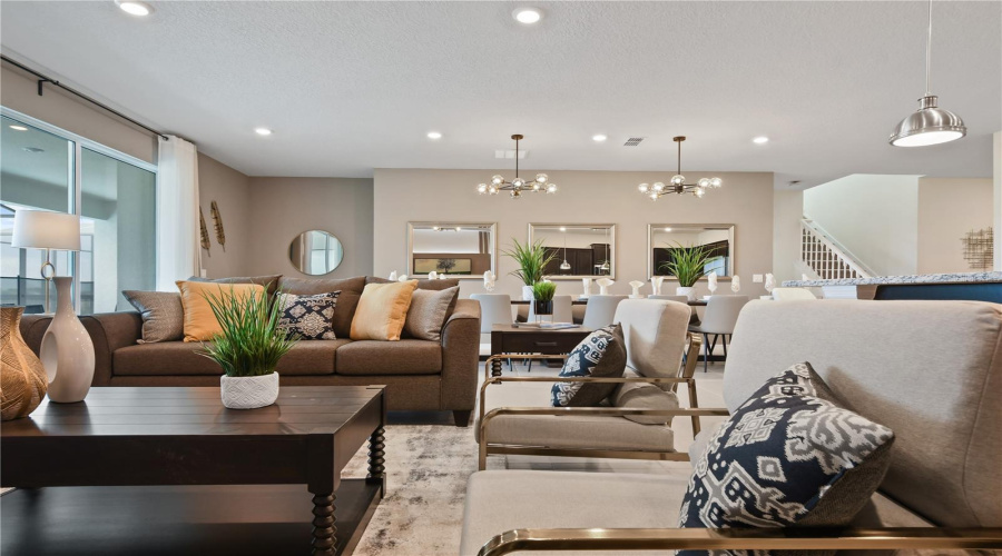 DAVENPORT, Florida 33897, 9 Bedrooms Bedrooms, ,6 BathroomsBathrooms,Residential,For Sale,LELANI,0,MFRS5128616