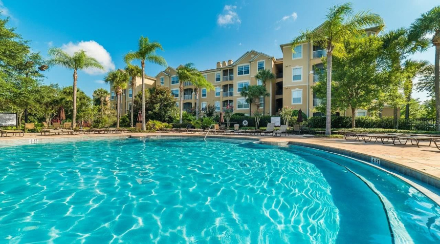KISSIMMEE, Florida 34747, 3 Bedrooms Bedrooms, ,2 BathroomsBathrooms,Residential,For Sale,COMROW,MFRO6316331
