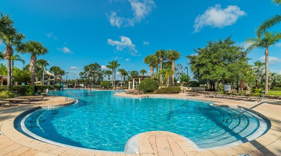 KISSIMMEE, Florida 34747, 3 Bedrooms Bedrooms, ,2 BathroomsBathrooms,Residential,For Sale,COMROW,MFRO6316331