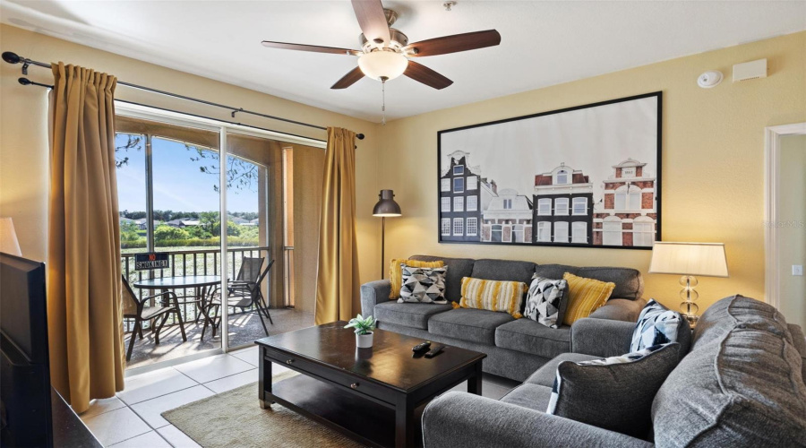 KISSIMMEE, Florida 34747, 3 Bedrooms Bedrooms, ,2 BathroomsBathrooms,Residential,For Sale,COMROW,MFRO6316331