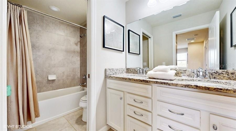 KISSIMMEE, Florida 34747, 5 Bedrooms Bedrooms, ,4 BathroomsBathrooms,Residential,For Sale,SYDNEY,MFRO6316575