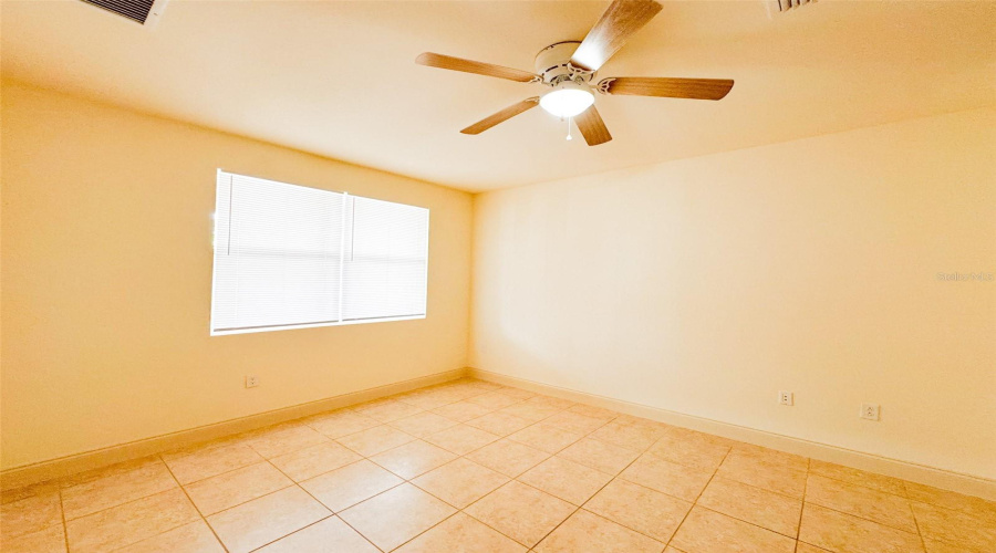 DAVENPORT, Florida 33897, 4 Bedrooms Bedrooms, ,3 BathroomsBathrooms,Residential,For Sale,BELLA VISTA,MFRO6316323