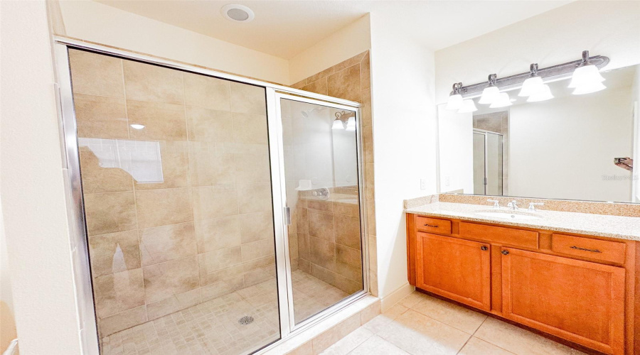 DAVENPORT, Florida 33897, 4 Bedrooms Bedrooms, ,3 BathroomsBathrooms,Residential,For Sale,BELLA VISTA,MFRO6316323