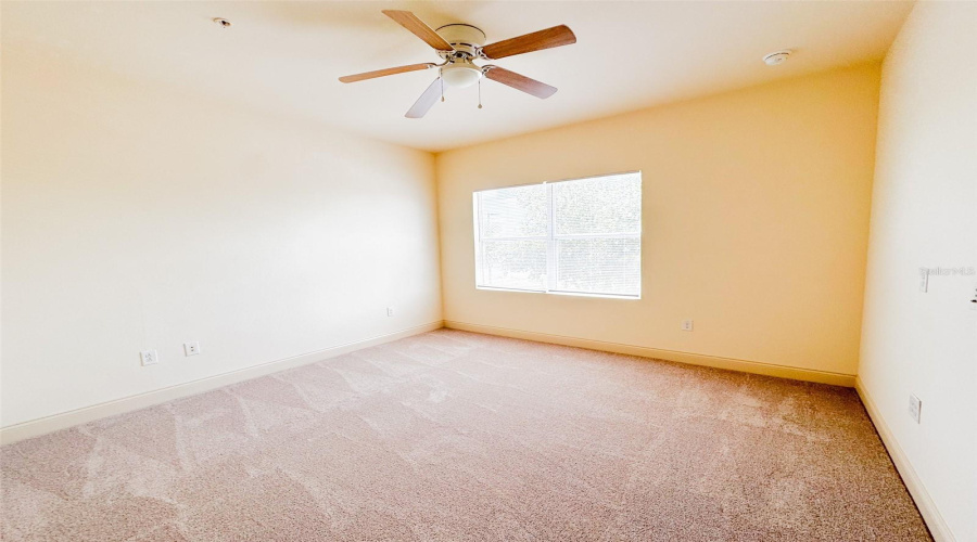 DAVENPORT, Florida 33897, 4 Bedrooms Bedrooms, ,3 BathroomsBathrooms,Residential,For Sale,BELLA VISTA,MFRO6316323