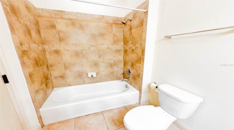 DAVENPORT, Florida 33897, 4 Bedrooms Bedrooms, ,3 BathroomsBathrooms,Residential,For Sale,BELLA VISTA,MFRO6316323