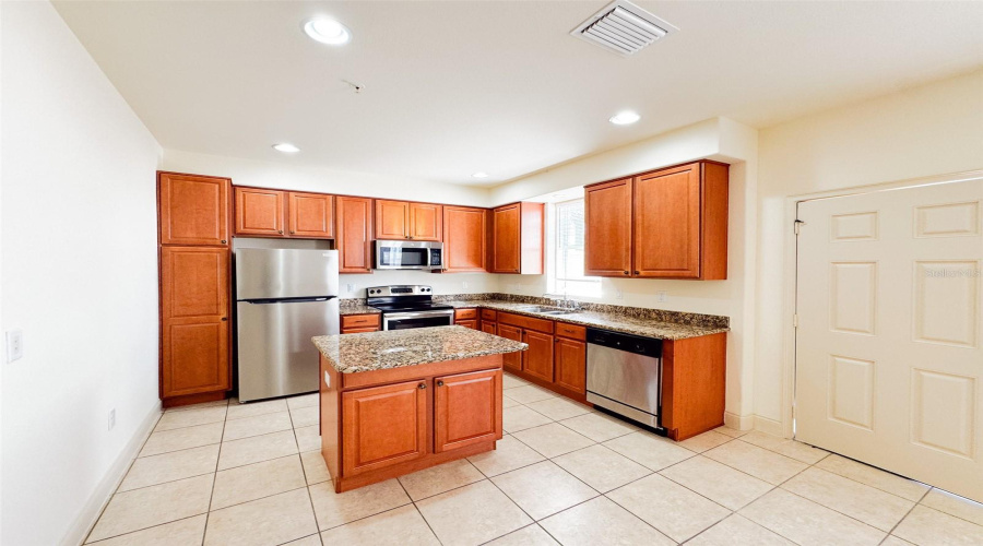 DAVENPORT, Florida 33897, 4 Bedrooms Bedrooms, ,3 BathroomsBathrooms,Residential,For Sale,BELLA VISTA,MFRO6316323
