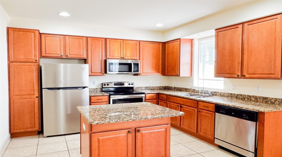 DAVENPORT, Florida 33897, 4 Bedrooms Bedrooms, ,3 BathroomsBathrooms,Residential,For Sale,BELLA VISTA,MFRO6316323