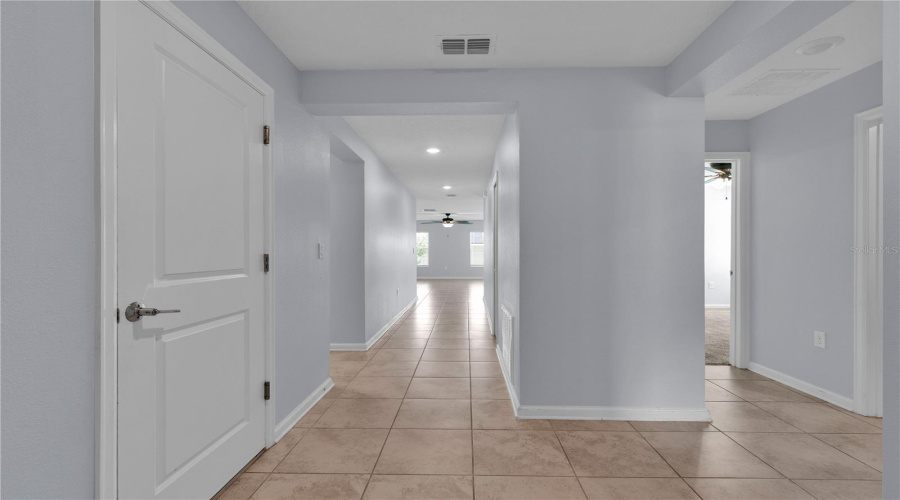 KISSIMMEE, Florida 34746, 4 Bedrooms Bedrooms, ,2 BathroomsBathrooms,Residential,For Sale,BLUFF OAK,MFRS5128590