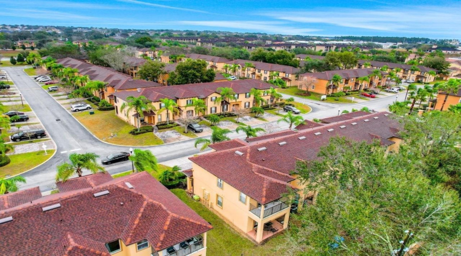 DAVENPORT, Florida 33897, 4 Bedrooms Bedrooms, ,3 BathroomsBathrooms,Residential,For Sale,LA MIRAGE,MFRO6316637