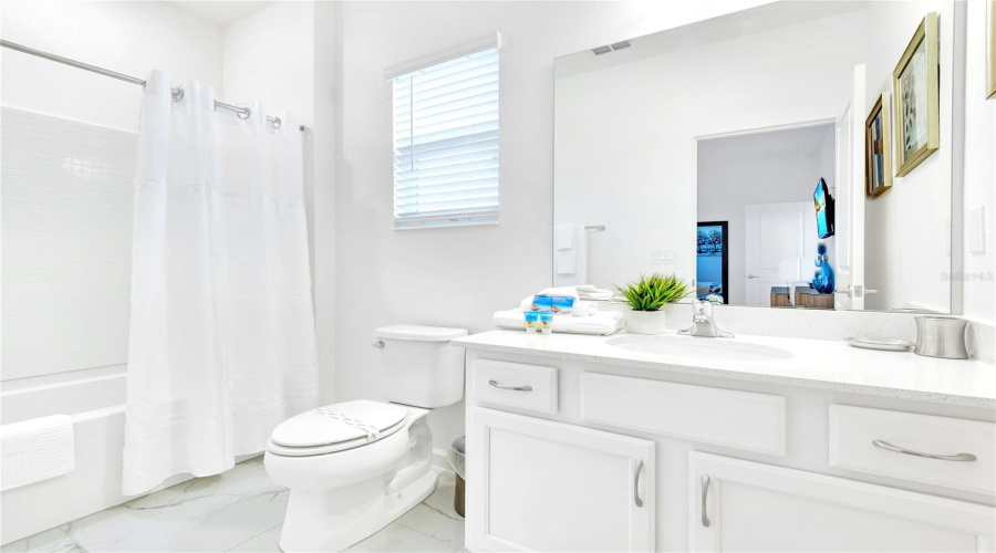KISSIMMEE, Florida 34746, 6 Bedrooms Bedrooms, ,6 BathroomsBathrooms,Residential,For Sale,RAMA,0,MFRO6316670