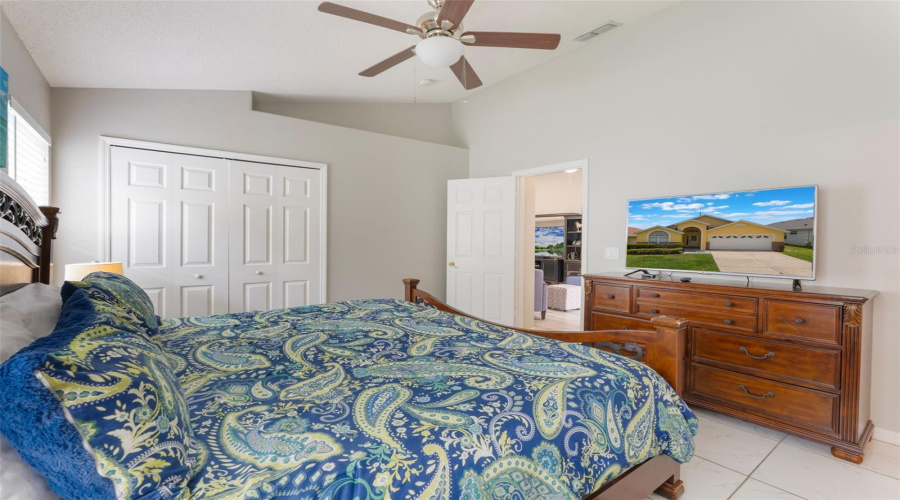 KISSIMMEE, Florida 34747, 5 Bedrooms Bedrooms, ,4 BathroomsBathrooms,Residential,For Sale,ONEIDA,MFRS5128631