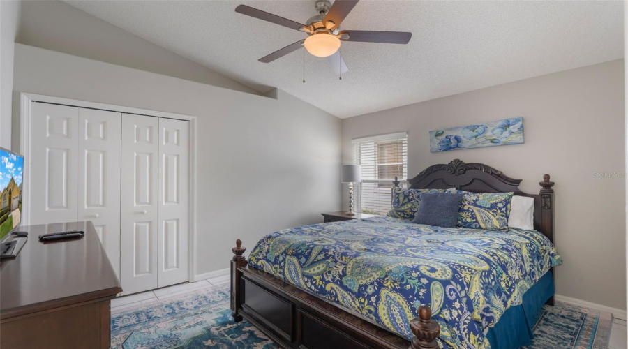 KISSIMMEE, Florida 34747, 5 Bedrooms Bedrooms, ,4 BathroomsBathrooms,Residential,For Sale,ONEIDA,MFRS5128631