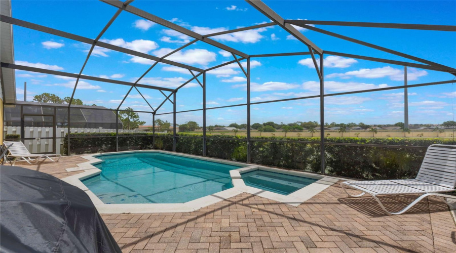 KISSIMMEE, Florida 34747, 5 Bedrooms Bedrooms, ,4 BathroomsBathrooms,Residential,For Sale,ONEIDA,MFRS5128631