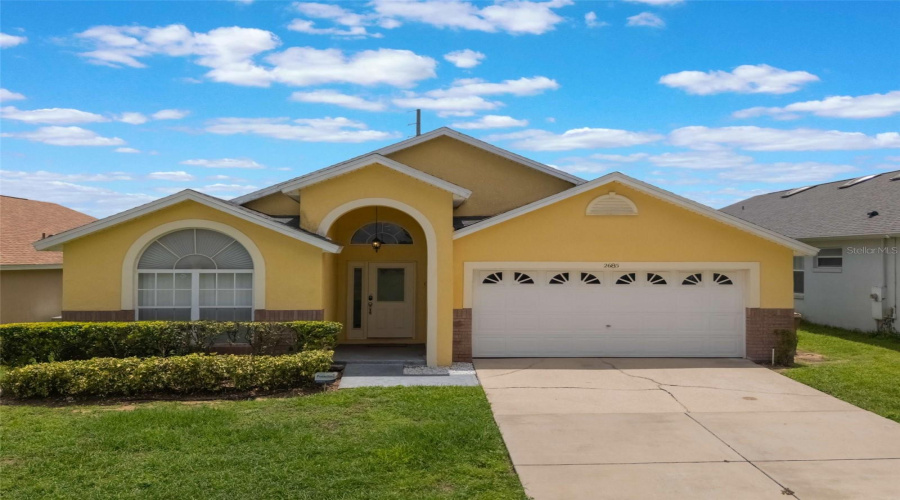 KISSIMMEE, Florida 34747, 5 Bedrooms Bedrooms, ,4 BathroomsBathrooms,Residential,For Sale,ONEIDA,MFRS5128631