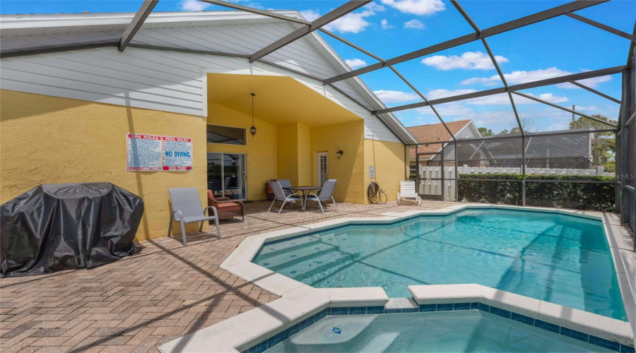 KISSIMMEE, Florida 34747, 5 Bedrooms Bedrooms, ,4 BathroomsBathrooms,Residential,For Sale,ONEIDA,MFRS5128631