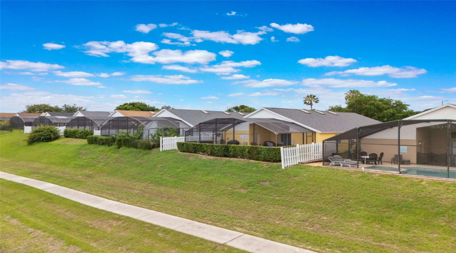 KISSIMMEE, Florida 34747, 5 Bedrooms Bedrooms, ,4 BathroomsBathrooms,Residential,For Sale,ONEIDA,MFRS5128631