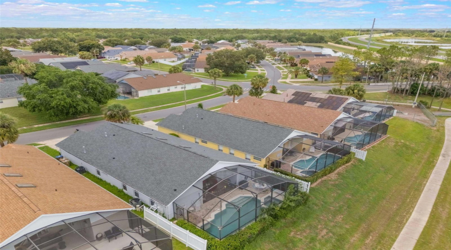 KISSIMMEE, Florida 34747, 5 Bedrooms Bedrooms, ,4 BathroomsBathrooms,Residential,For Sale,ONEIDA,MFRS5128631