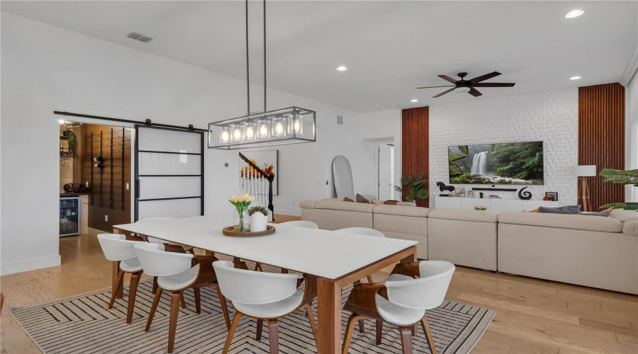 KISSIMMEE, Florida 34746, 4 Bedrooms Bedrooms, ,3 BathroomsBathrooms,Residential,For Sale,SHORESIDE,MFRR4909422