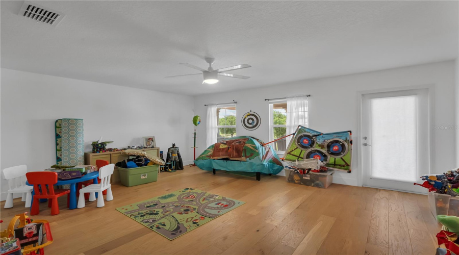 KISSIMMEE, Florida 34746, 4 Bedrooms Bedrooms, ,3 BathroomsBathrooms,Residential,For Sale,SHORESIDE,MFRR4909422