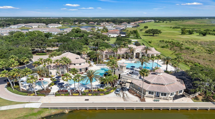 KISSIMMEE, Florida 34746, 4 Bedrooms Bedrooms, ,3 BathroomsBathrooms,Residential,For Sale,SHORESIDE,0,MFRR4909422