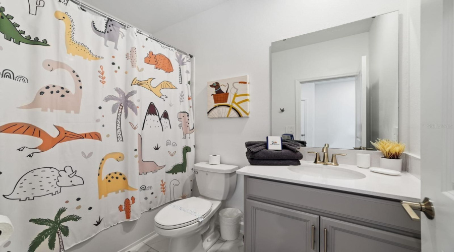 DAVENPORT, Florida 33896, 5 Bedrooms Bedrooms, ,5 BathroomsBathrooms,Residential,For Sale,SOMMERSET HILLS,0,MFRO6314954