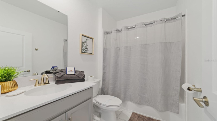 DAVENPORT, Florida 33896, 5 Bedrooms Bedrooms, ,5 BathroomsBathrooms,Residential,For Sale,SOMMERSET HILLS,0,MFRO6314954