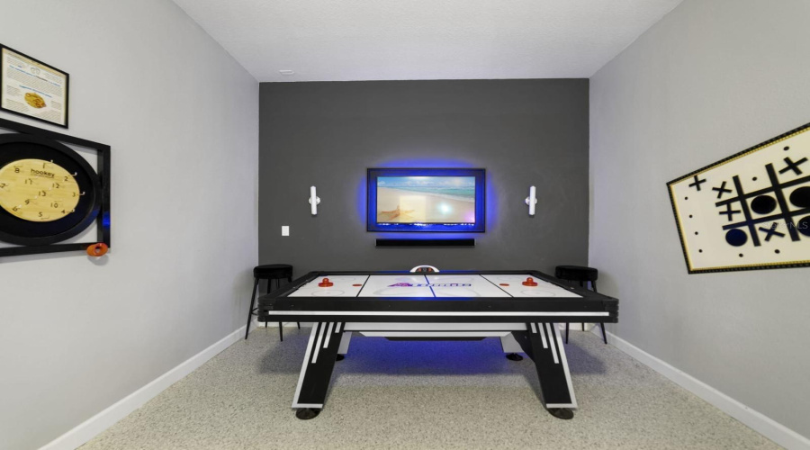 DAVENPORT, Florida 33896, 5 Bedrooms Bedrooms, ,5 BathroomsBathrooms,Residential,For Sale,SOMMERSET HILLS,0,MFRO6314954