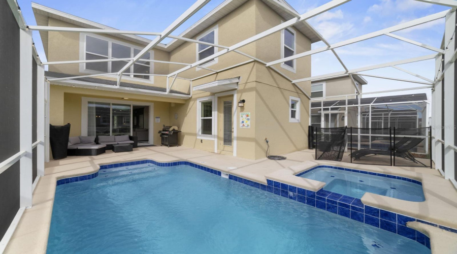 DAVENPORT, Florida 33896, 5 Bedrooms Bedrooms, ,5 BathroomsBathrooms,Residential,For Sale,SOMMERSET HILLS,0,MFRO6314954